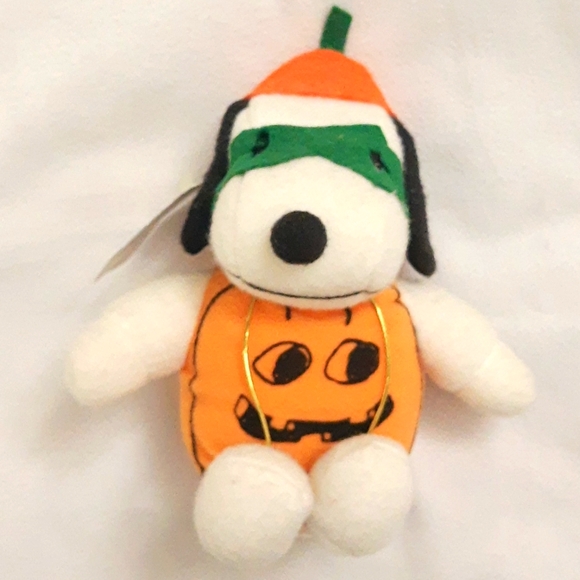 Peanuts Snoopy In Pumpkin Costume 6 inch Plush Halloween Holiday Collectible NWT - Picture 2 of 16